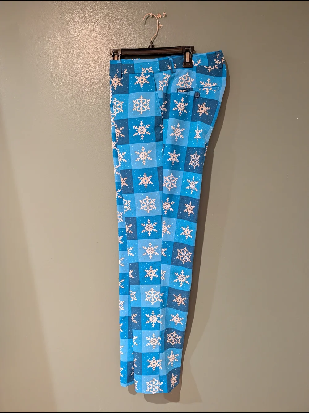 OppoSuits Blue Snowflake Suit With Tie And Hat